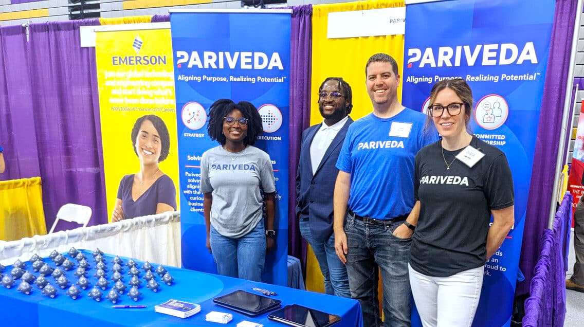 Pariveda Employees at a Historically Black College/University for a career fair gather at the Pariveda booth 
